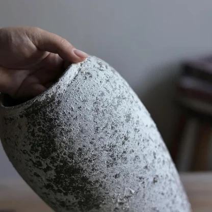 Simple Rustic Flower Vase - Image 6